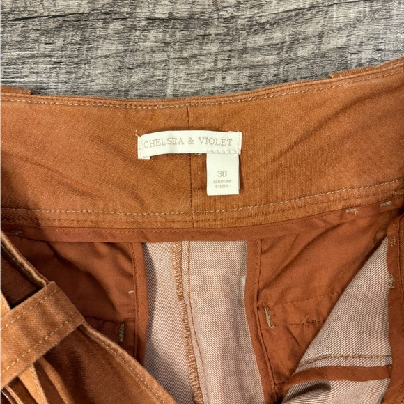 Chelsea & Violet Women’s Size 30 Wide Legged Pants/Short Length. Ideal 5’3”-5’4” - Picture 3 of 4